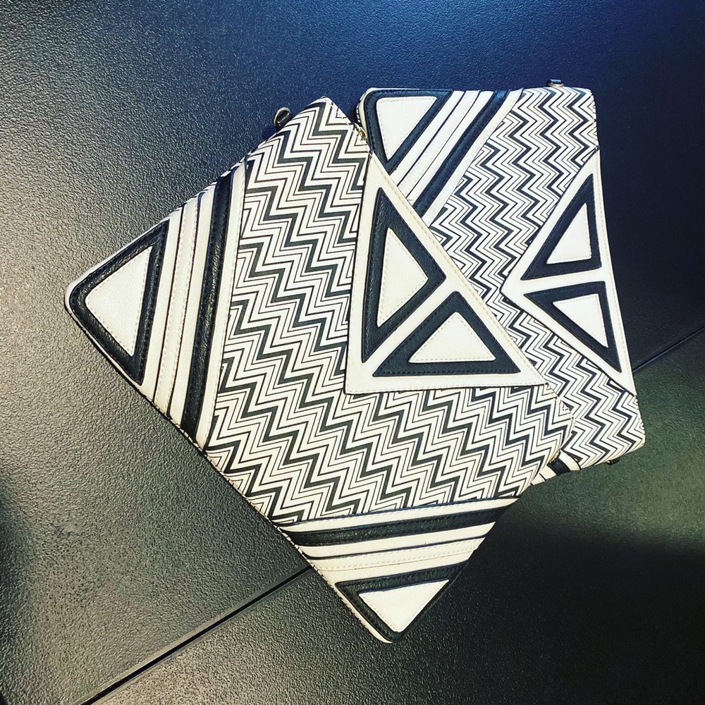 New! Large Geometric Clutch